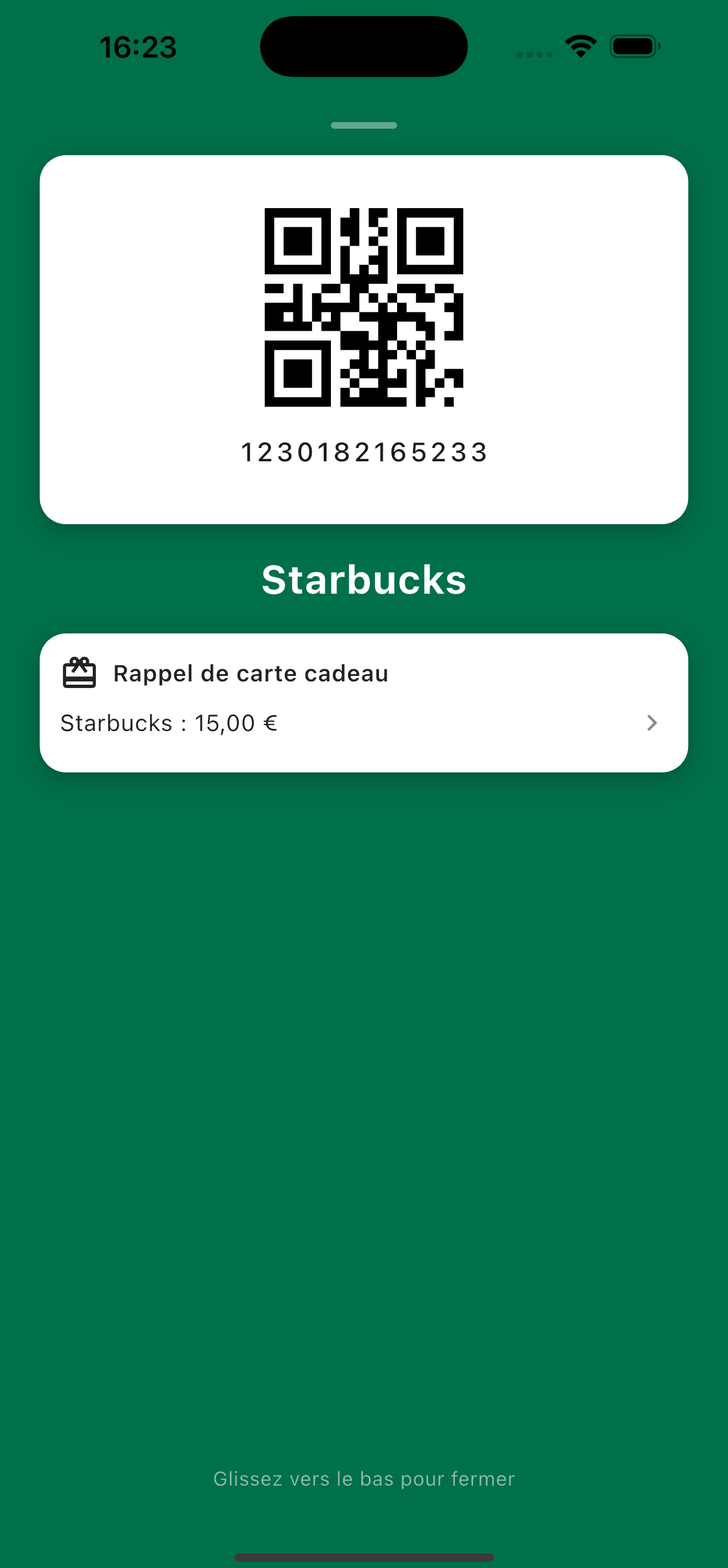 Carte de fidélité Starbucks ouverte en caisse, avec un rappel de carte cadeau affichant 15 € de solde